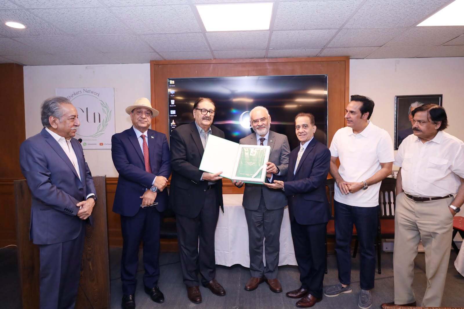 Restaurant business challenges and opportunities session in Pakistan